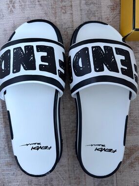 Fendi Logo Slides Sandals Black & White Size 36 NIB